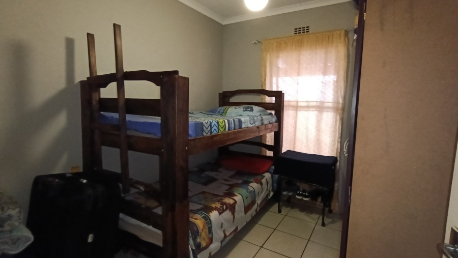 To Let 3 Bedroom Property for Rent in Highbury Park Western Cape